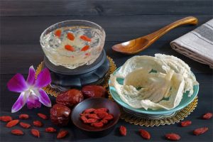cách chế biến yến chưng saffron